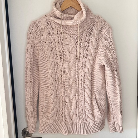 LL BEAN Women’s Blush Cotton Cable Knit Funnelneck Fisherman’s Sweater Pockets - Picture 1 of 8